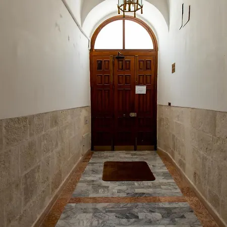 Dimora Del Corso شقة